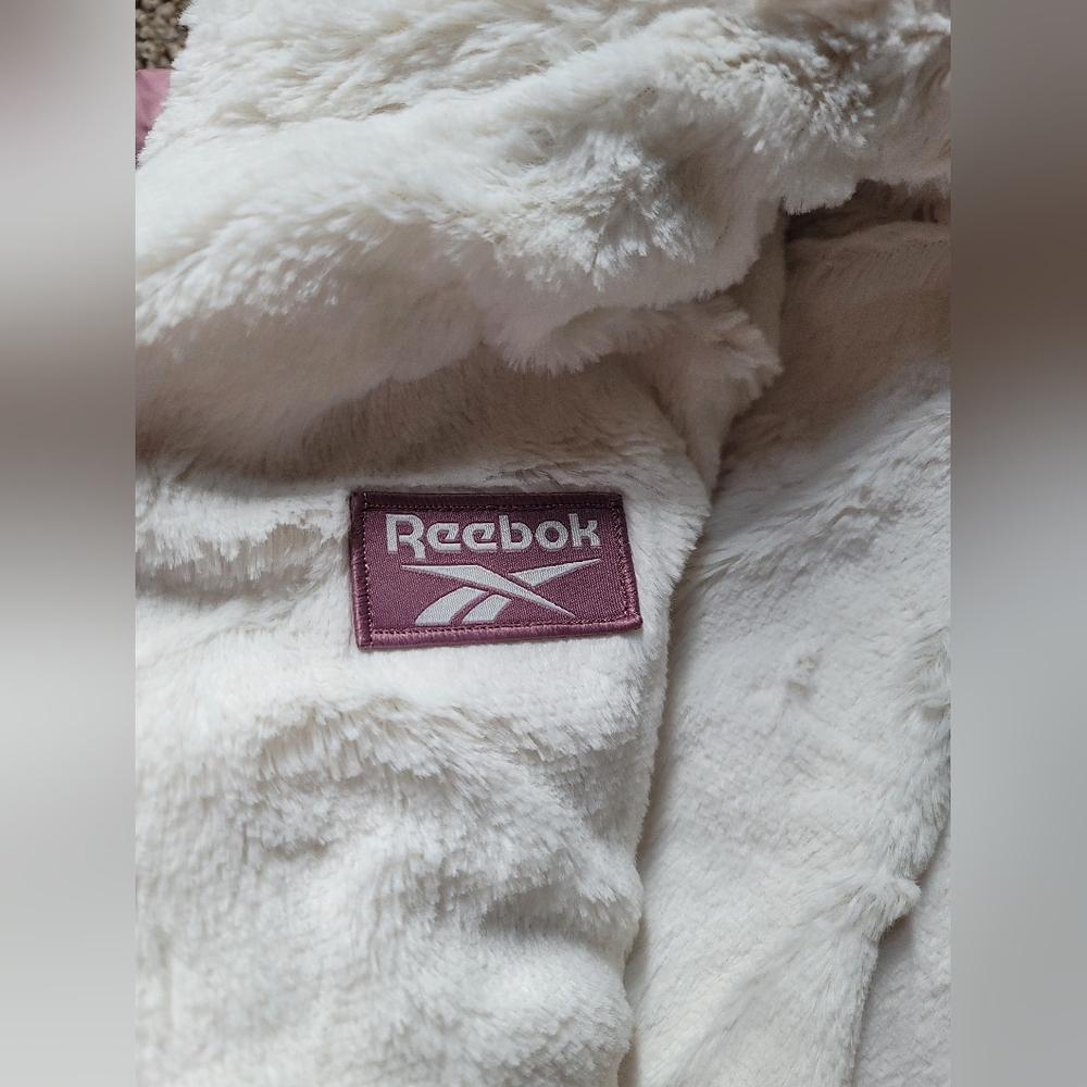Reebok Reversible Puffer Jacket - Picture 8 of 9